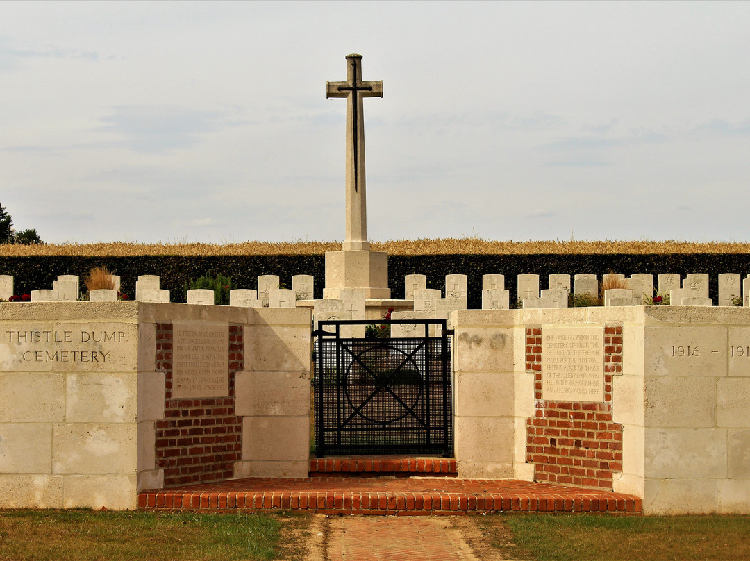 Thistle Dump Cemetery景点图片