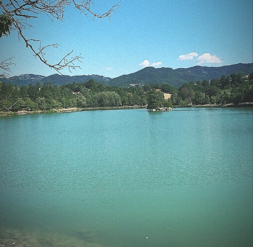 Lago Di Montelleri景点图片