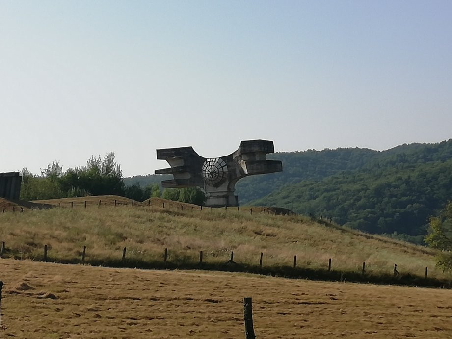 Monument to the Revolution of the People of Moslavina-Podgaric必去景点