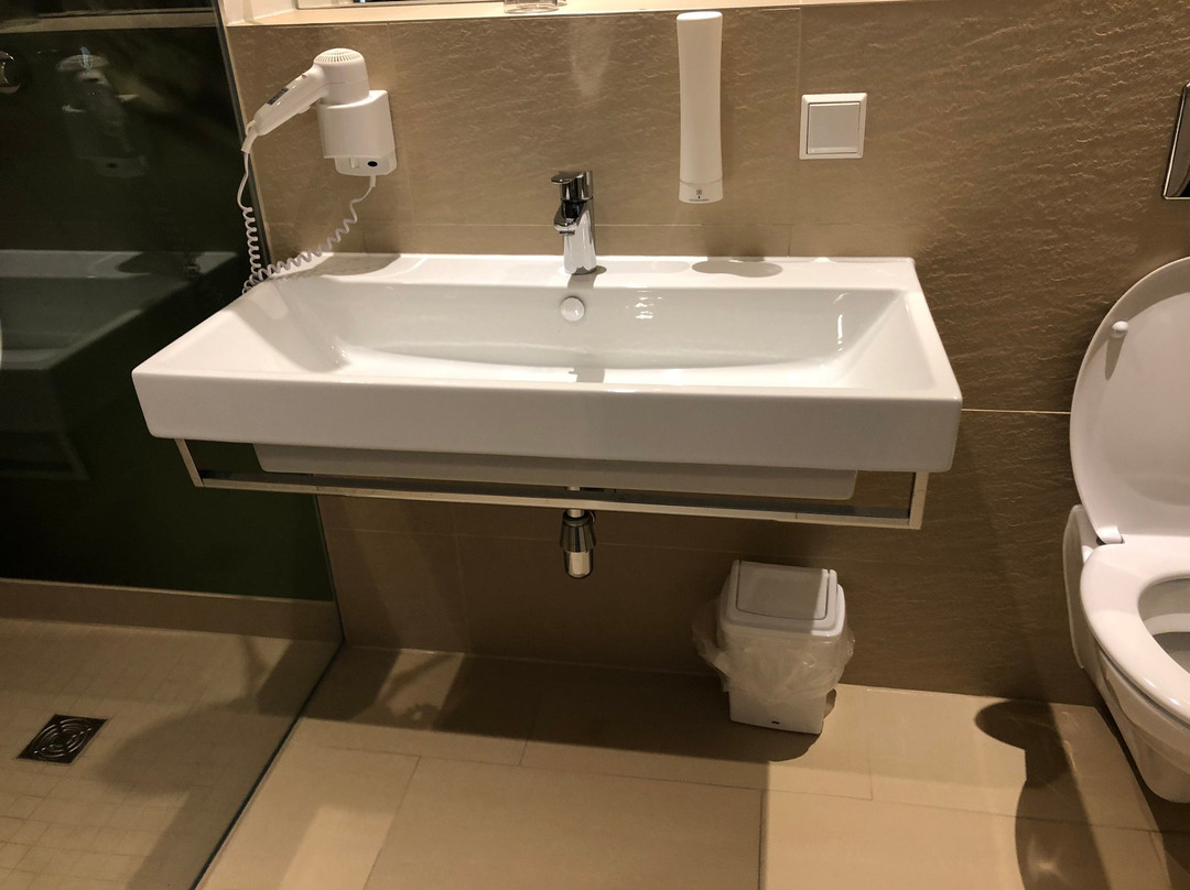 瑞士艾迪索酒店主图