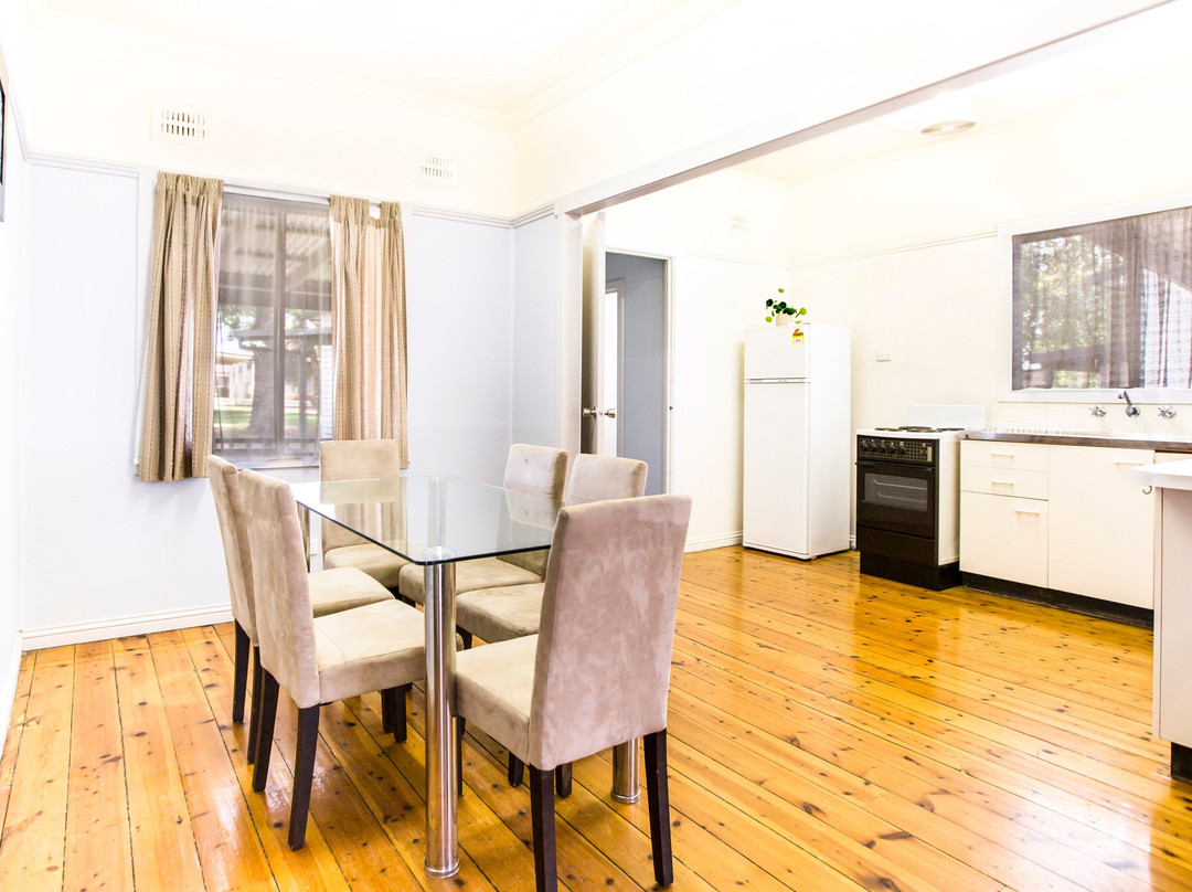 Lake Hume Resort主图