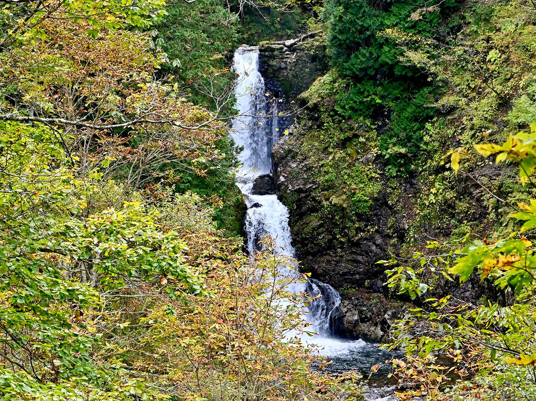 Shirabu Falls-米泽市必去景点