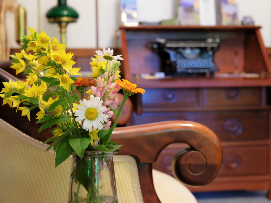 Wedgwood Manor and Glamping Retreat主图