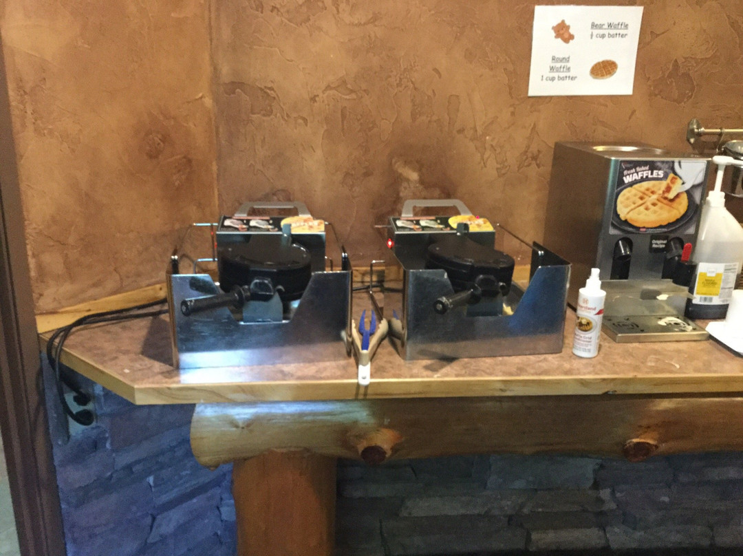 Whitefish Lodge and Suites主图