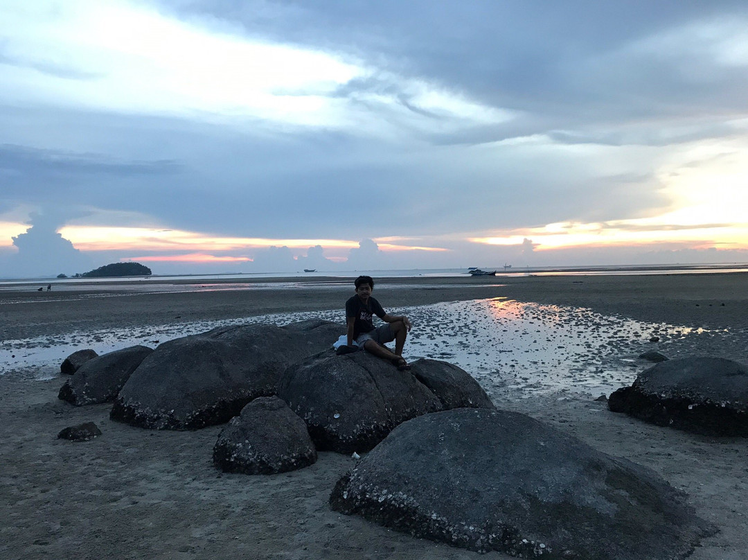Tanjung Pendam Beach-Tanjung Pandan必去景点