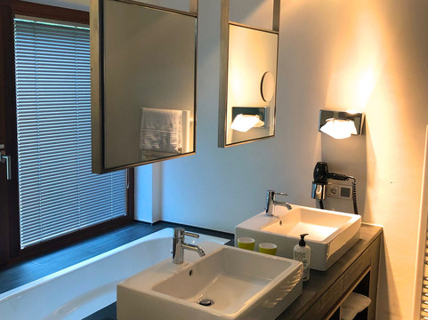 贝克尔酒店及餐厅主图