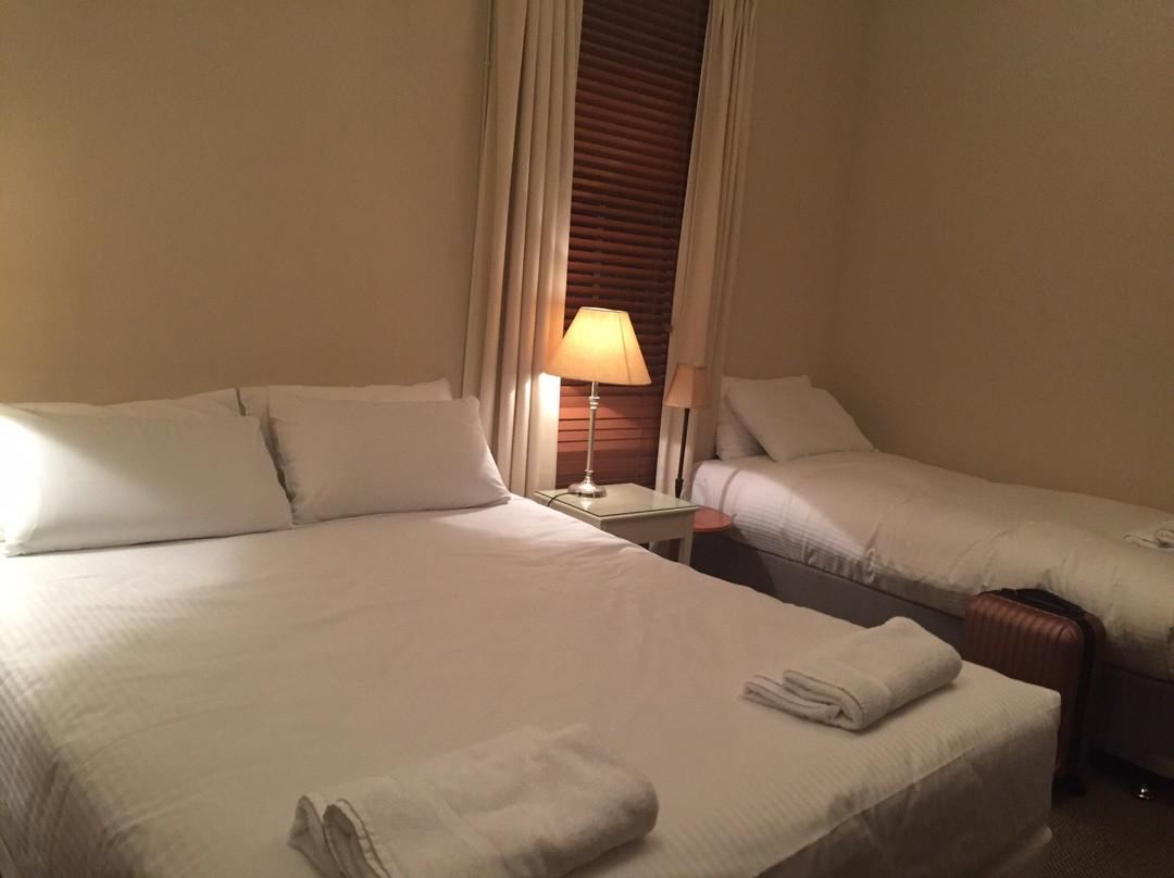 The Playhouse Hotel主图