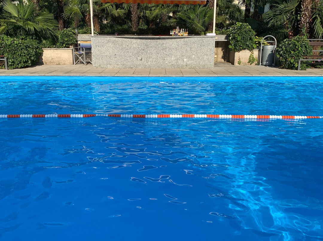 蒙塔利纳酒店及青年旅馆主图