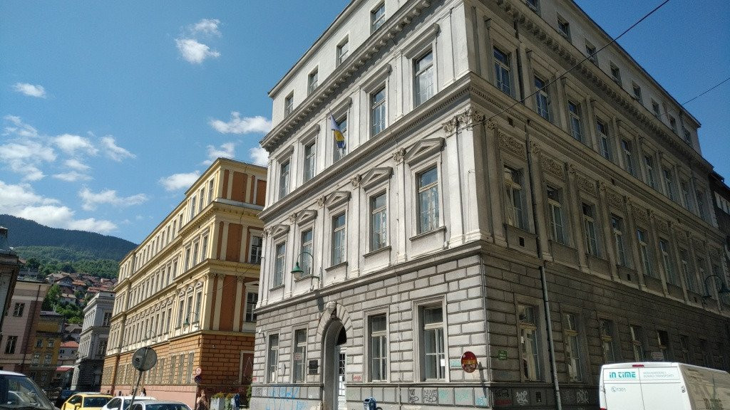School Buildings In Gimnazijska Street景点图片
