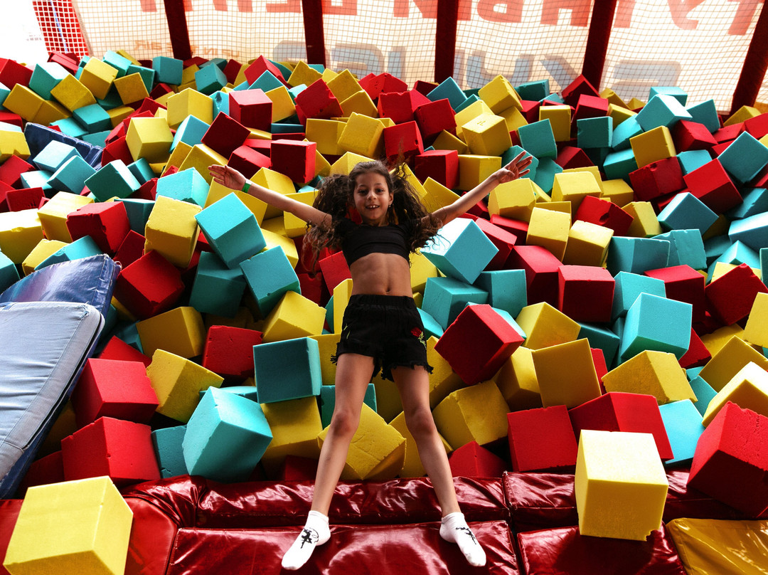TRAMPOLINE CENTER SKYLIFE景点图片