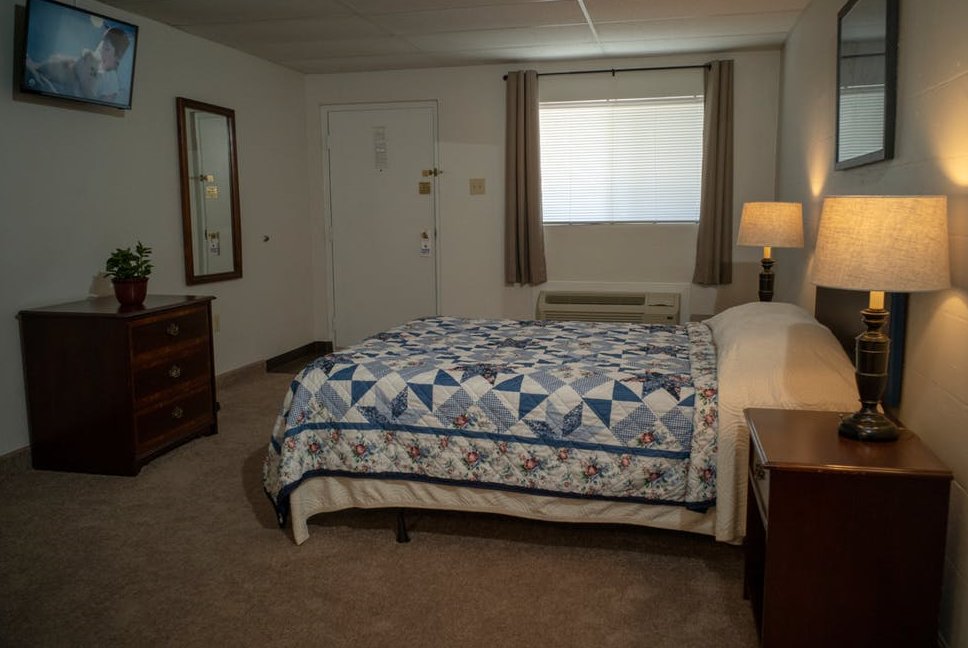 Surrey House Country Inn-官方