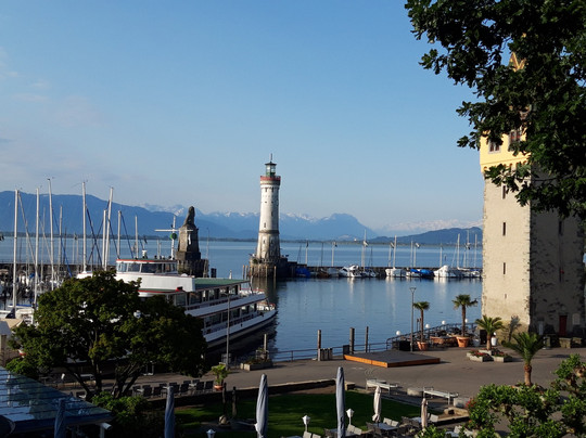 林道尔霍夫酒店主图