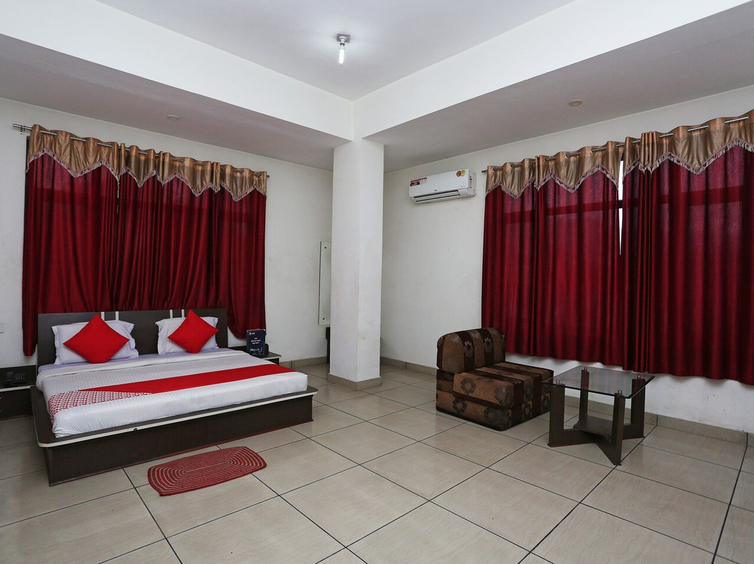 Hotel Blue Sapphire主图