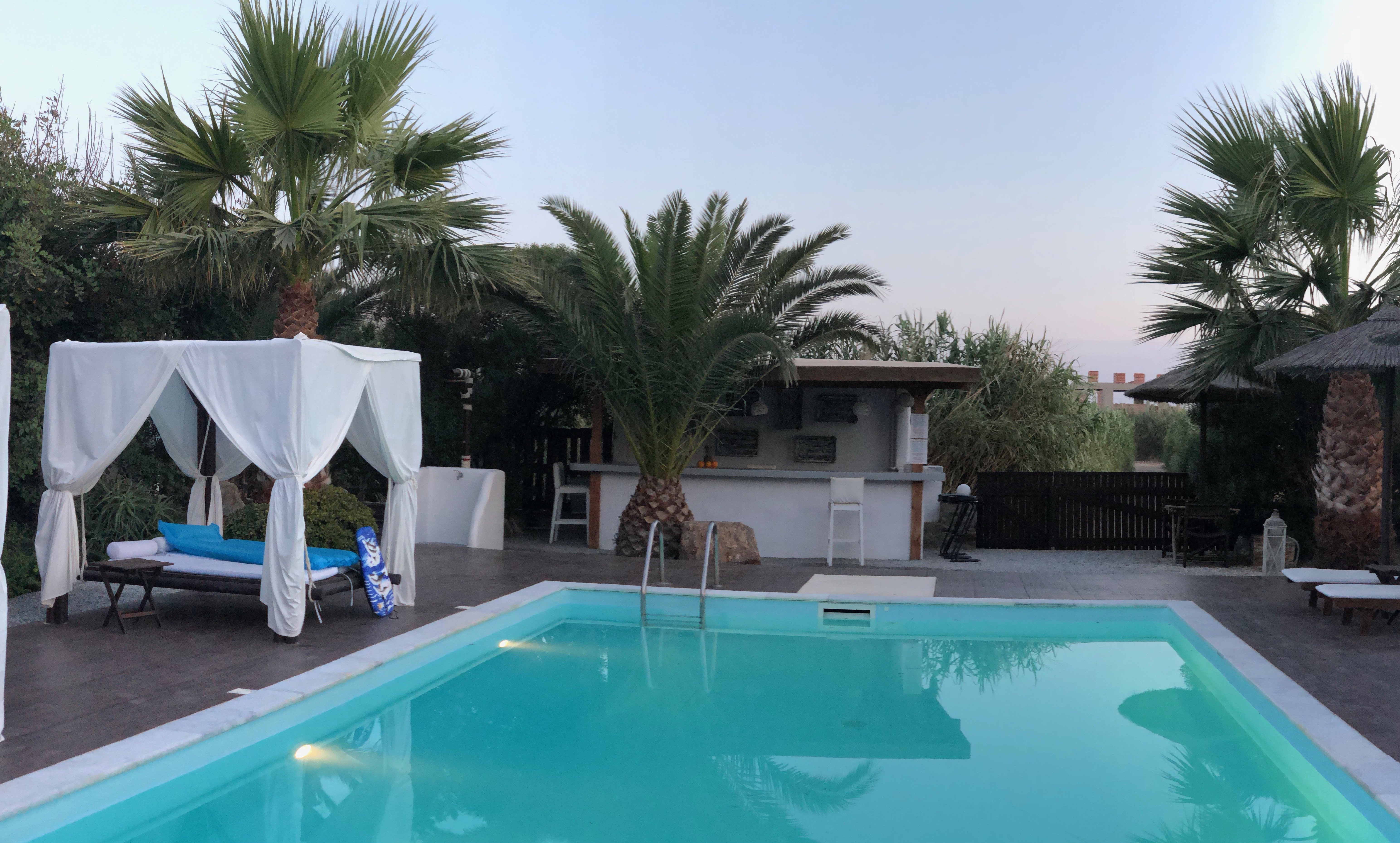 Valena Mare Luxury Suites & Apartments-泳池