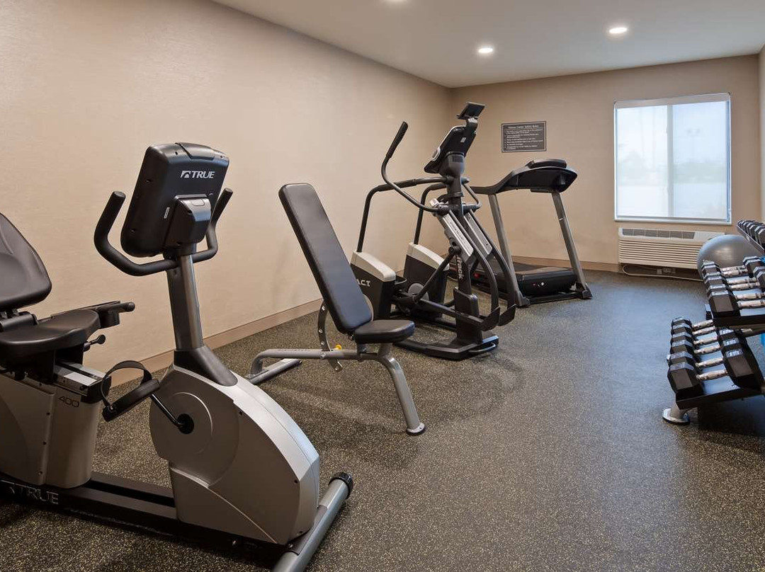 Best Western St. Clairsville Inn & Suites主图