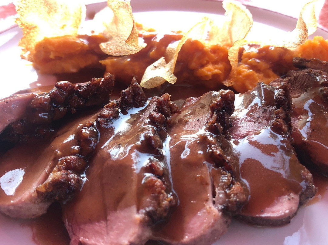 卡普德佩拉餐馆和美食-La Renaissance