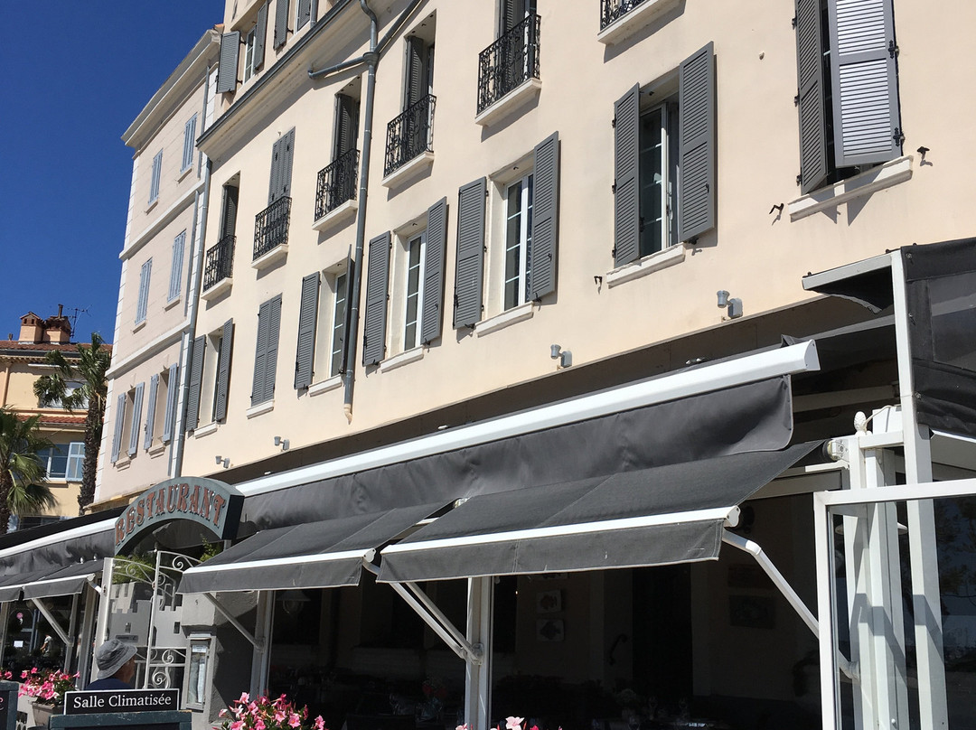 Hôtel Restaurant de la Tour主图