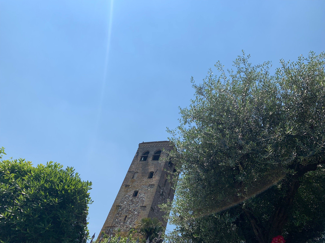 Castello e torre di Rivoltella-代森扎诺-德尔加达必去景点