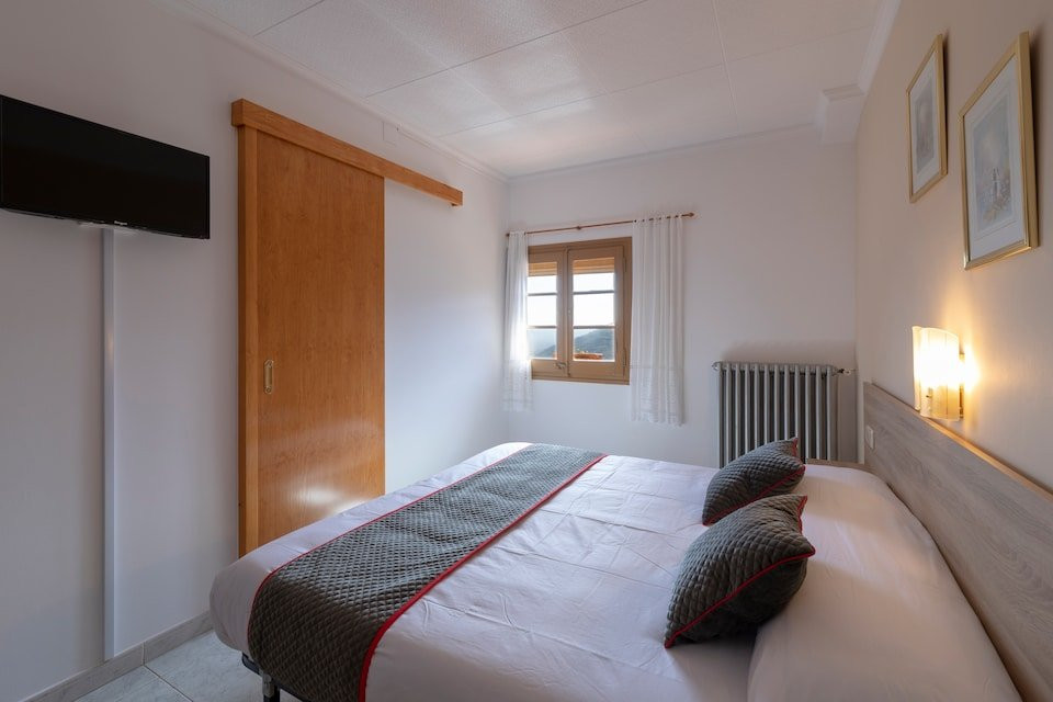 Hostal Montserrat主图