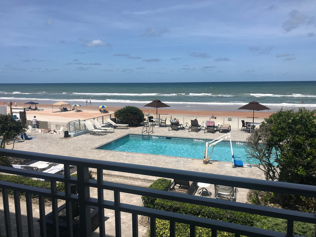 Lotus Boutique Inn & Suites主图