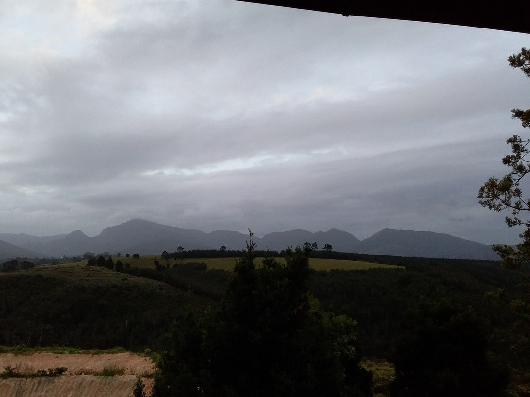 Far Hills Country Hotel主图