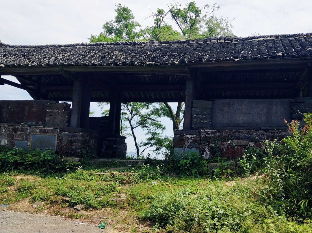 石凉亭-新晃侗族自治县必去景点