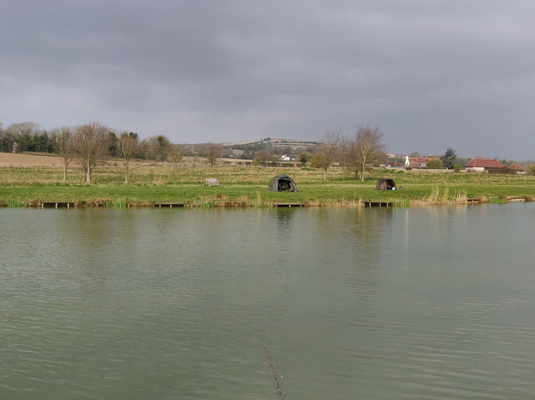 Passies Pond Fishery景点图片