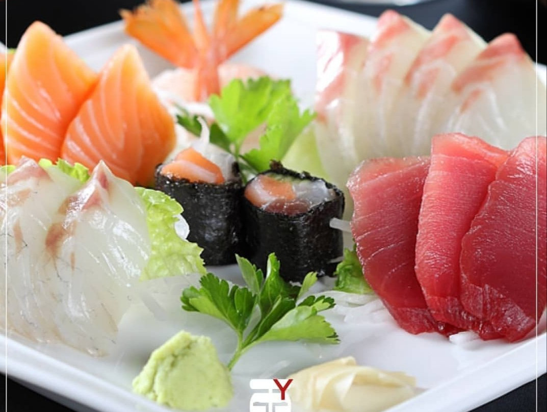 Pavone Canavese餐馆和美食-Yun Restaurant