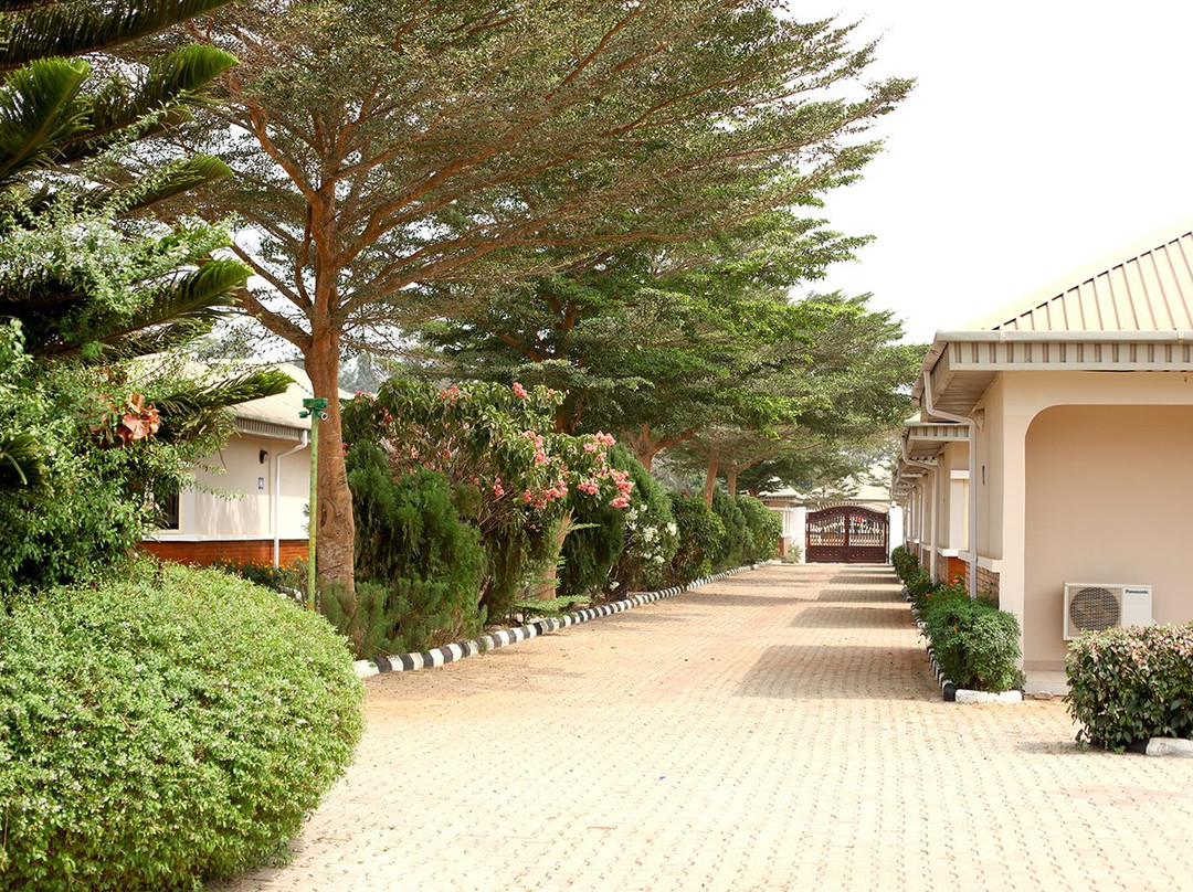 Crown City Park Resort & Hotel主图