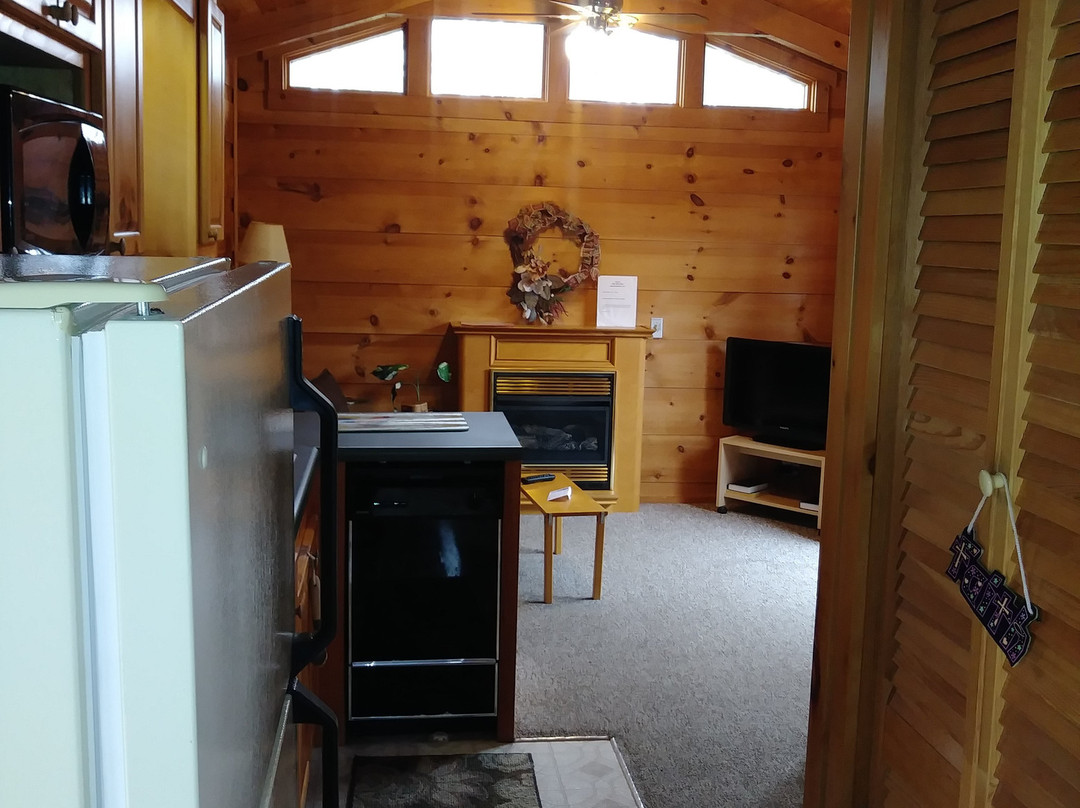 Dock's Motel & Cabins主图