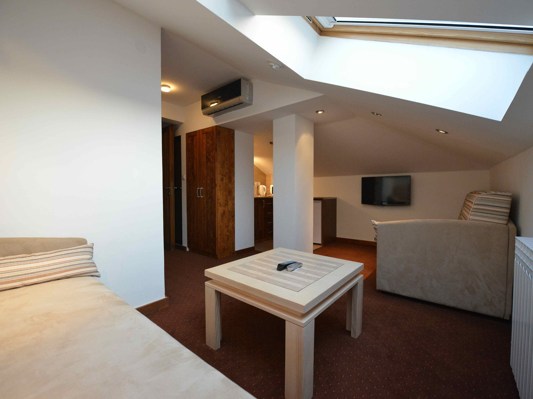 Garni Hotel Konak主图