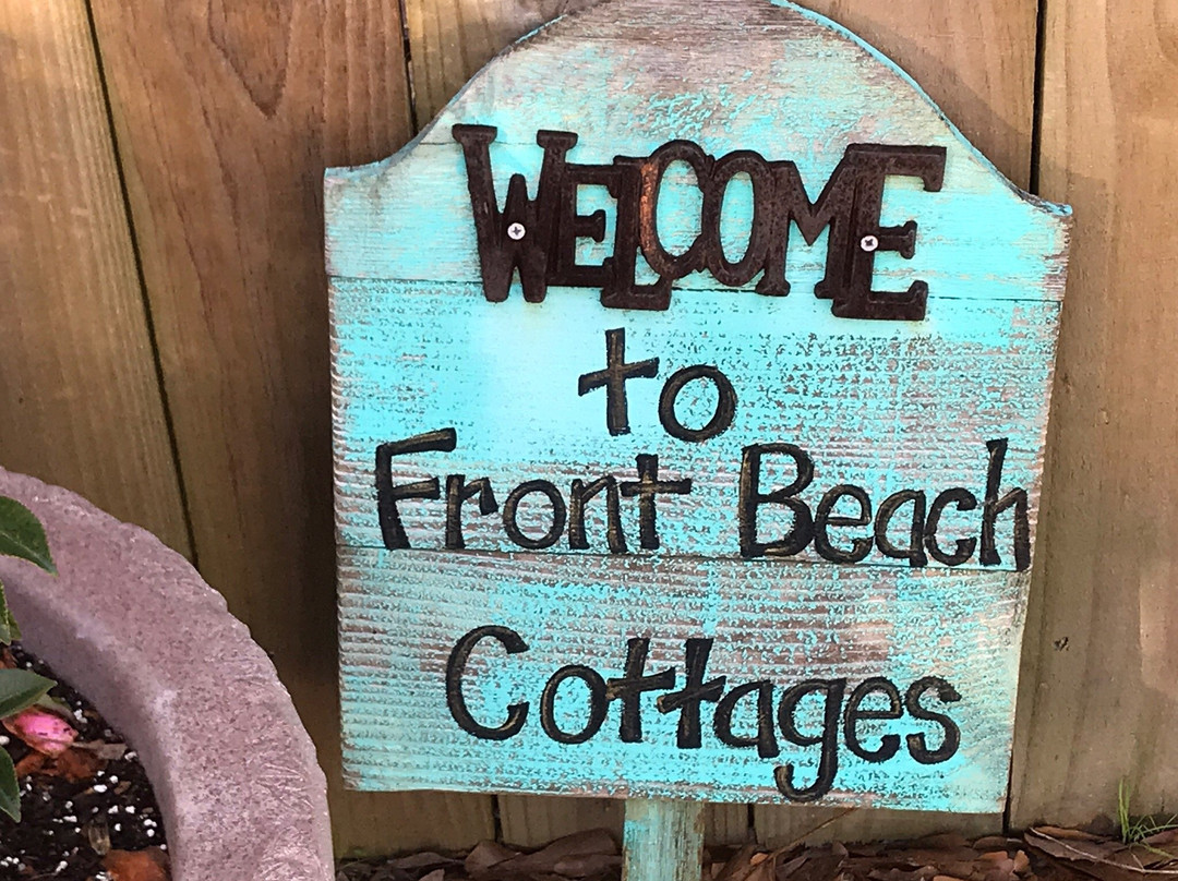 Front Beach Cottages主图
