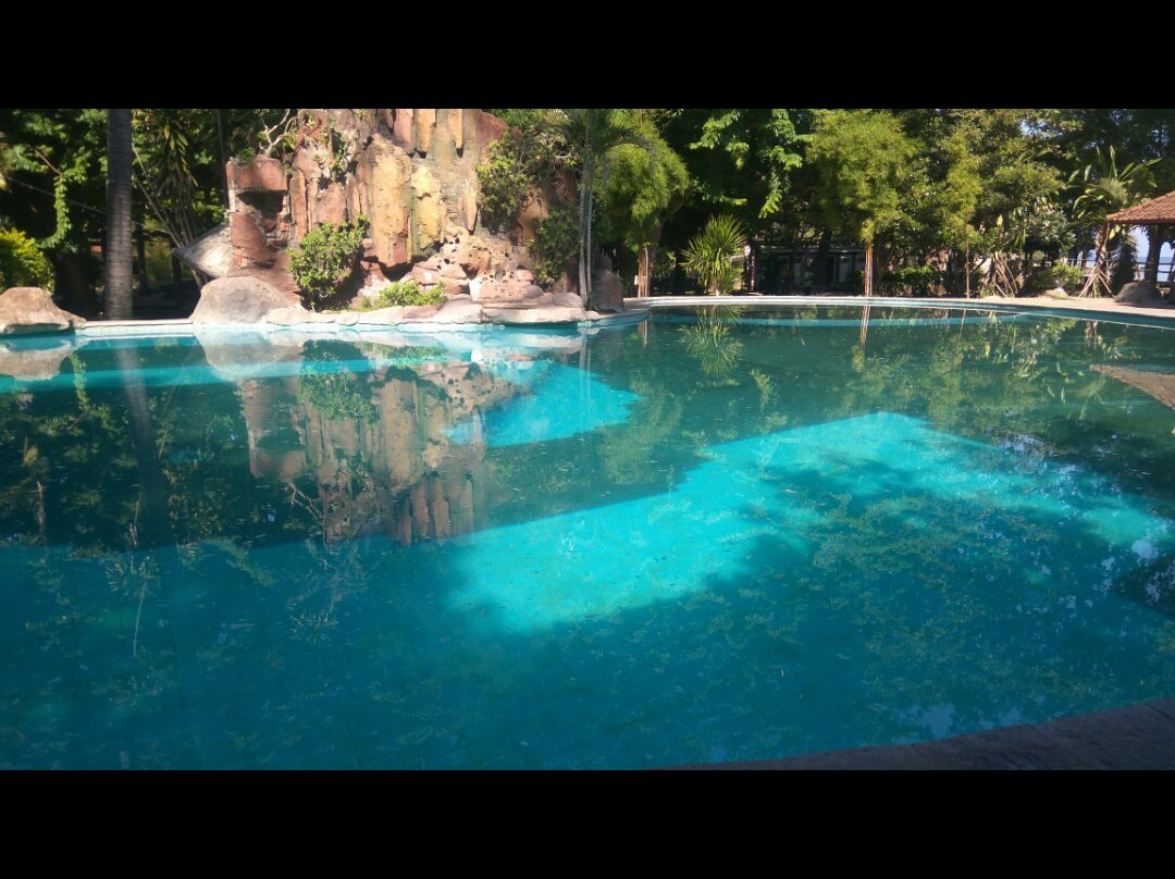 Kencana Beach-Sumbawa Besar必去景点