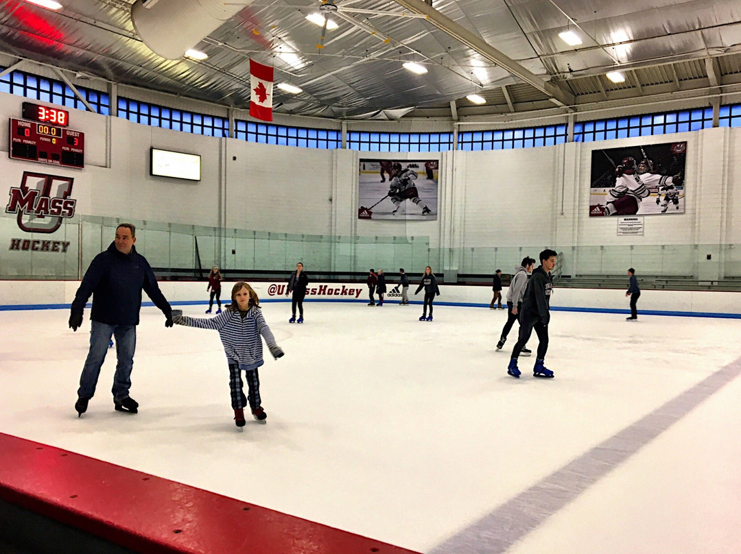 Mullins Center-艾姆赫斯特必去景点