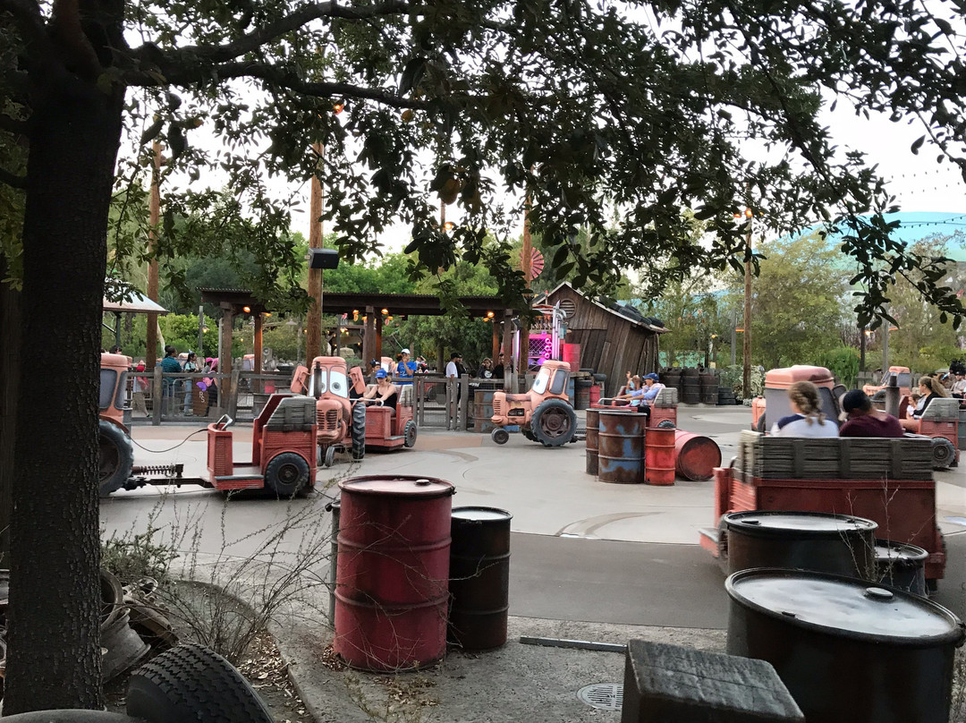 Mater's Junkyard Jamboree-阿纳海姆必去景点