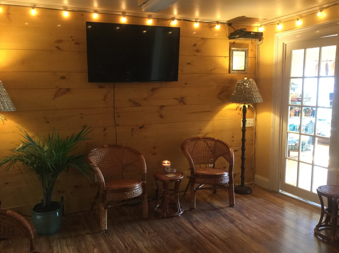 Bongo Ron's Cigar & Lounge-旧塞布鲁克必去景点