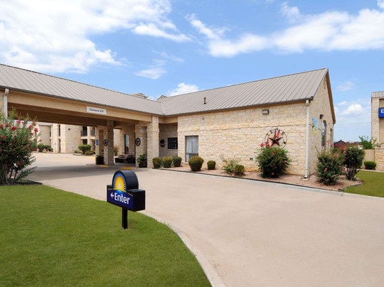 Days Inn & Suites by Wyndham Llano主图