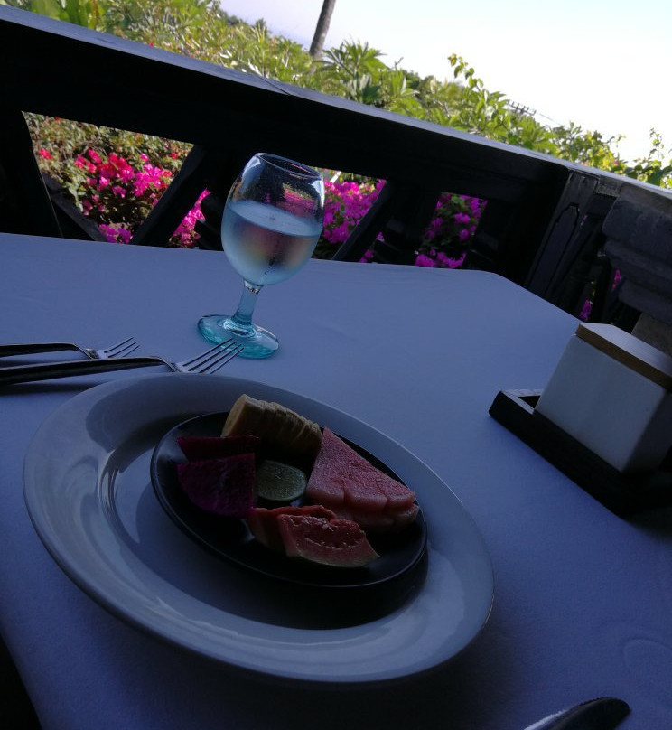 达迈乐薇那别墅酒店主图