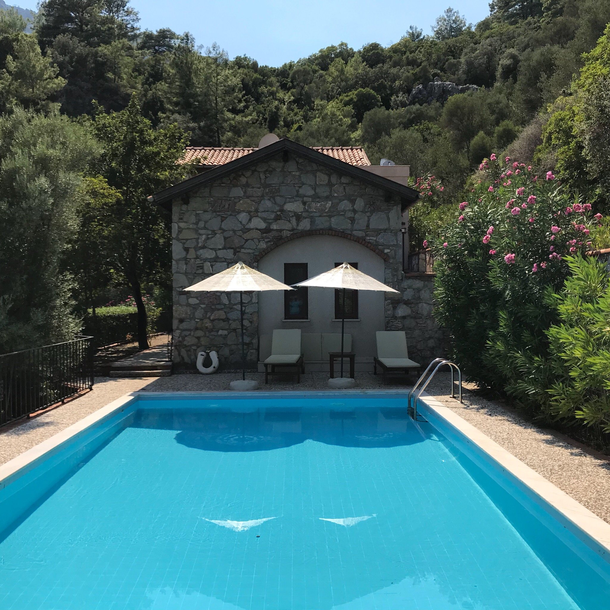 Dionysos Village Hotel-浴室