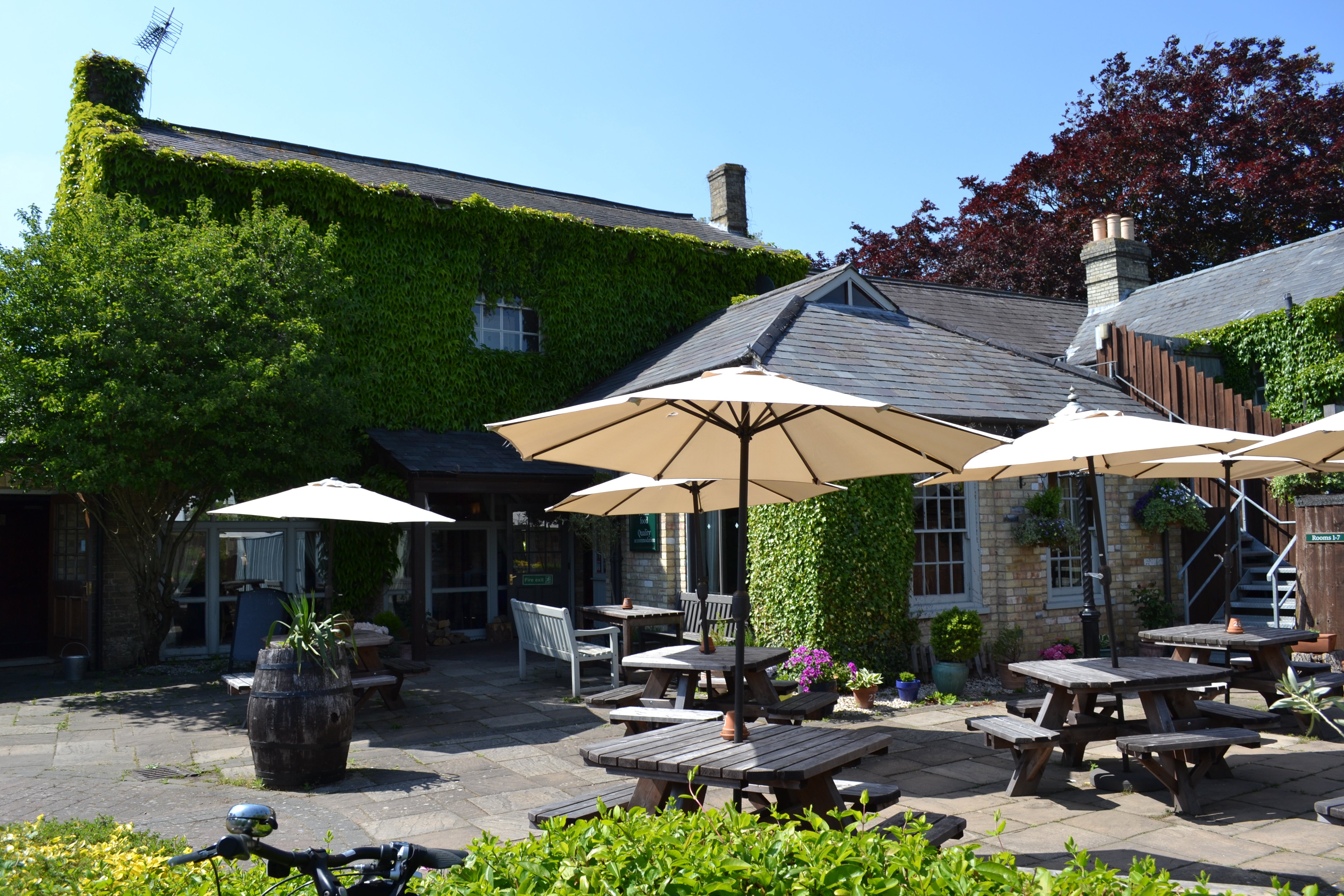The White Hart Country Inn-官方