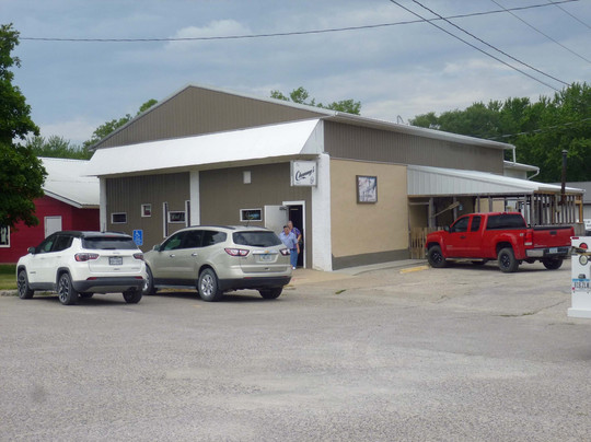 Douds餐馆和美食-Chommy's