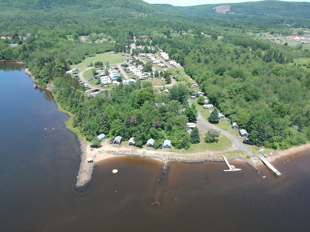 Dunromin Waterfront Campsite & Cabins
