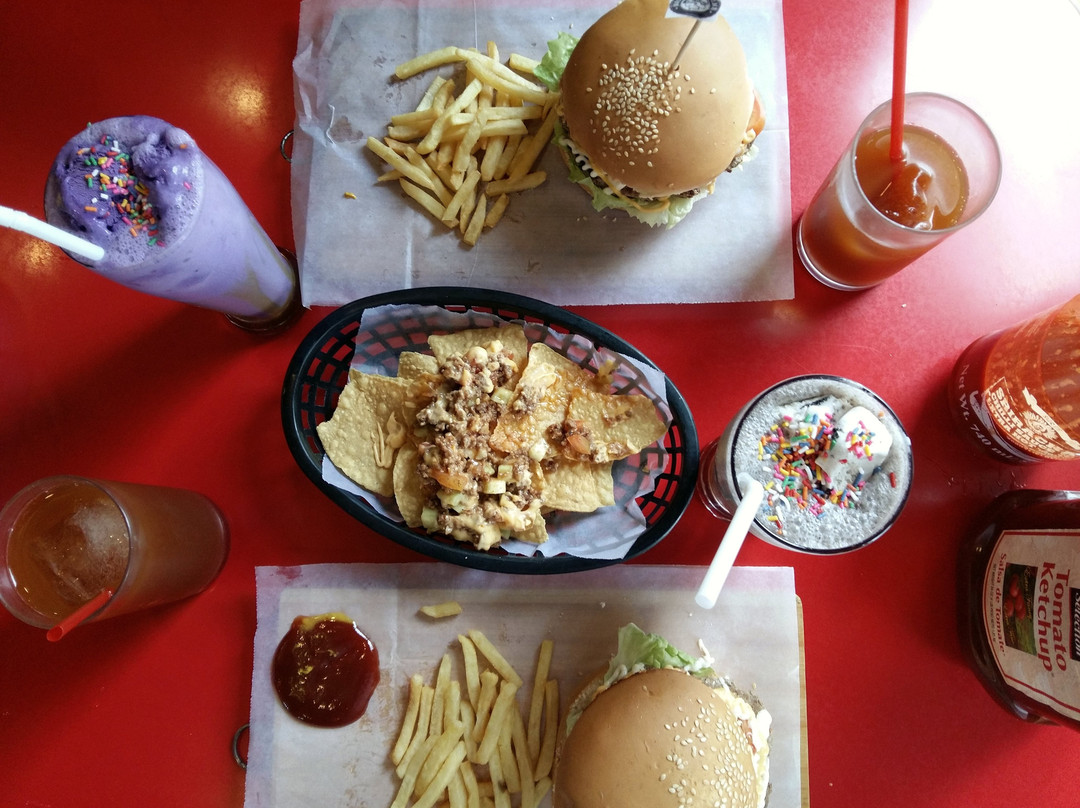 Ilagan餐馆和美食-Bites and Slice