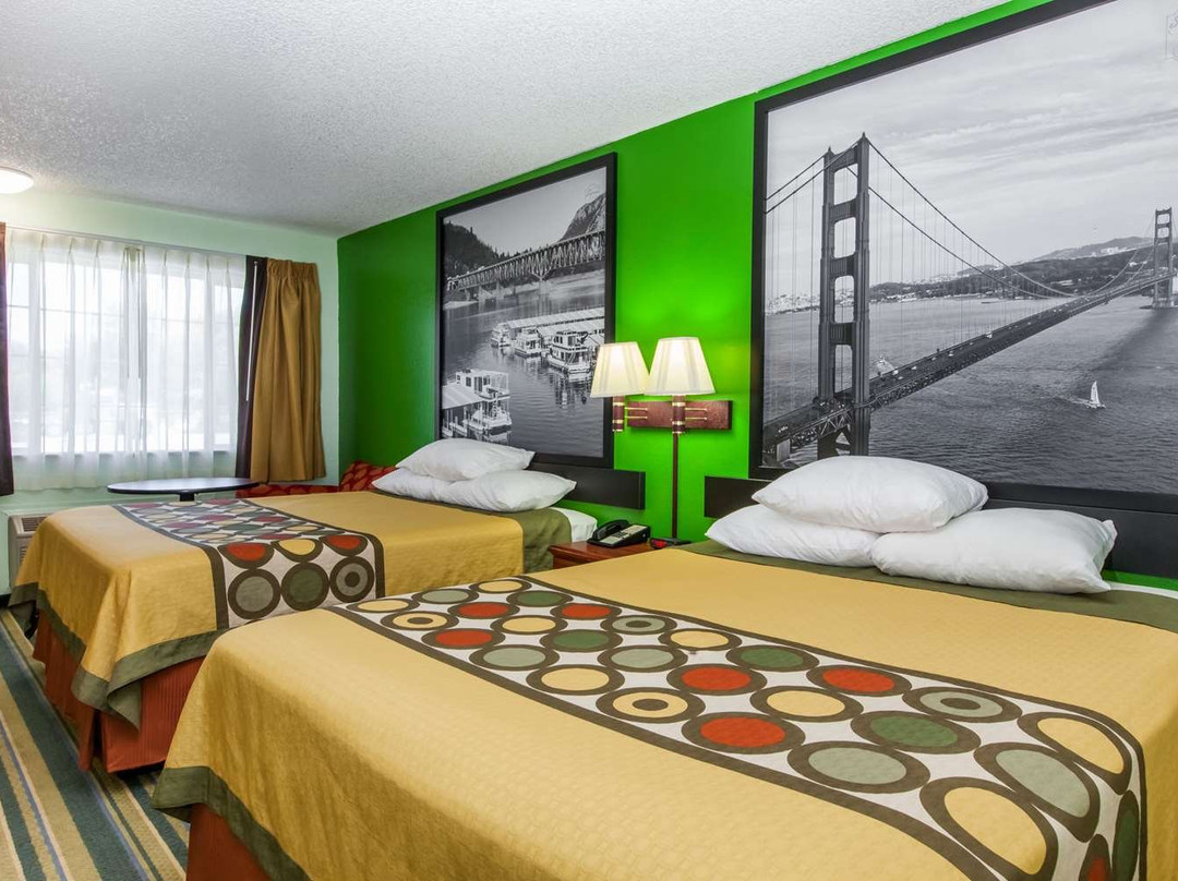 怀里卡速8酒店主图