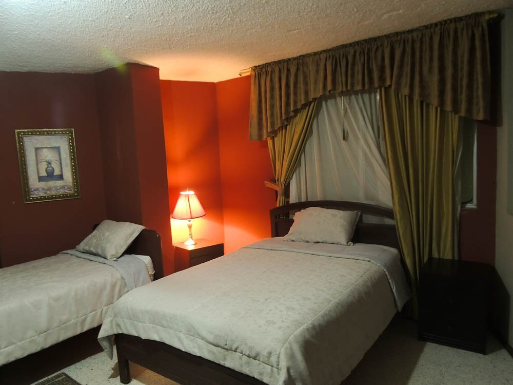 Hotel The Chandelier主图