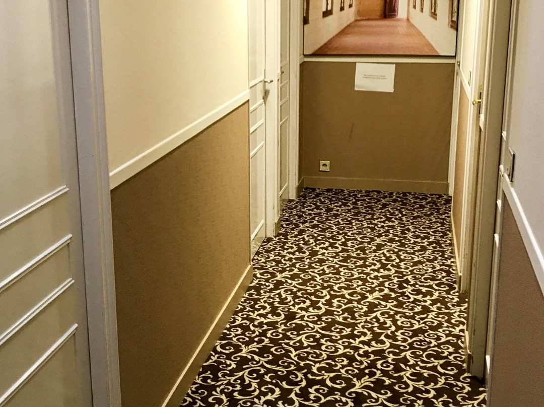 Logis Hôtel Louise de Savoie主图