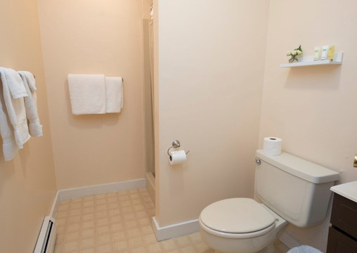 The Karass Inn主图