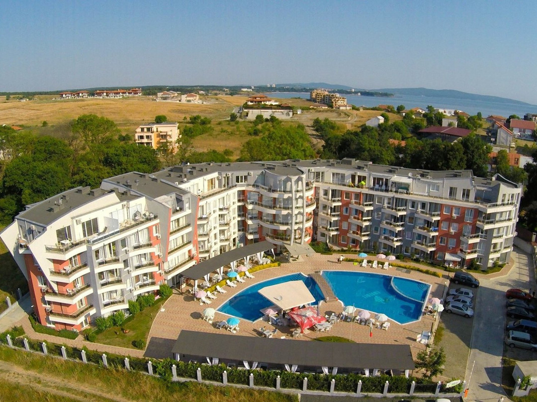 Emberli Aparthotel主图