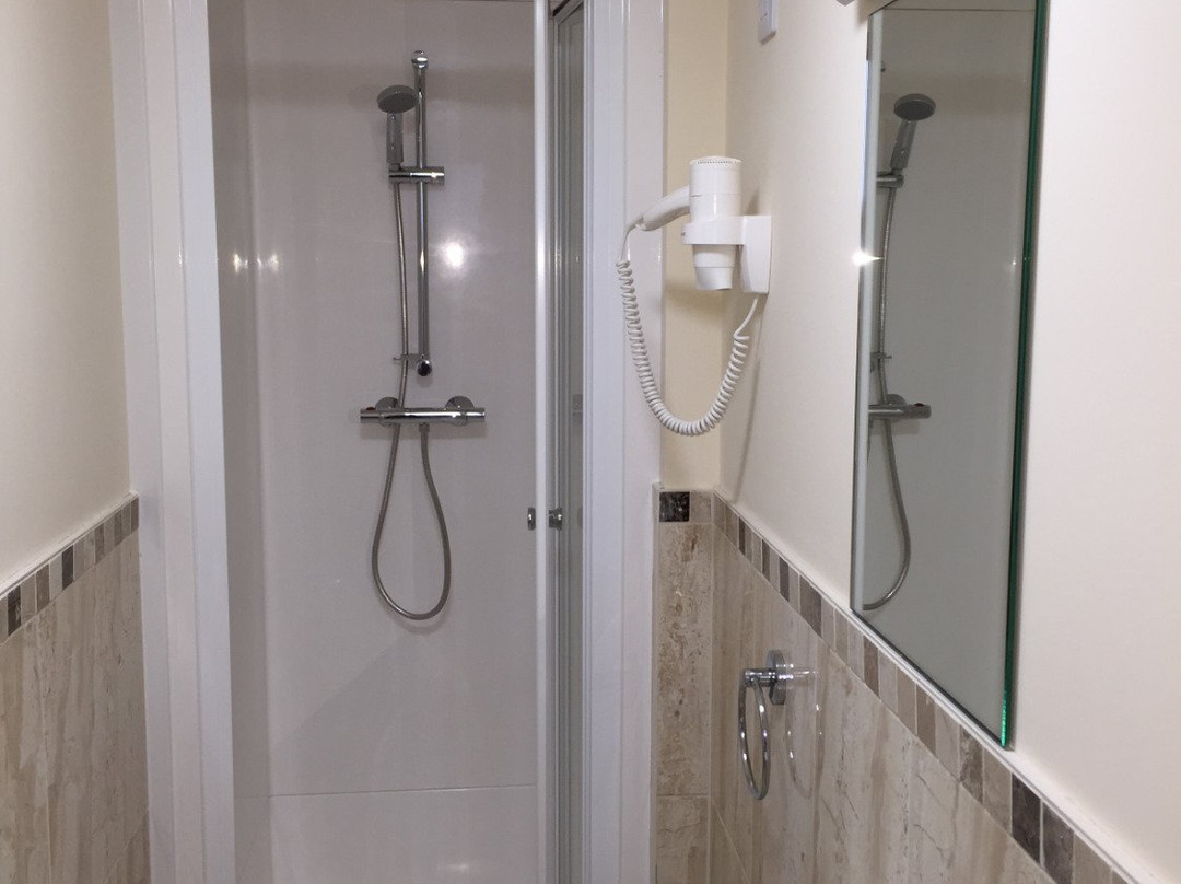 白金汉酒店主图