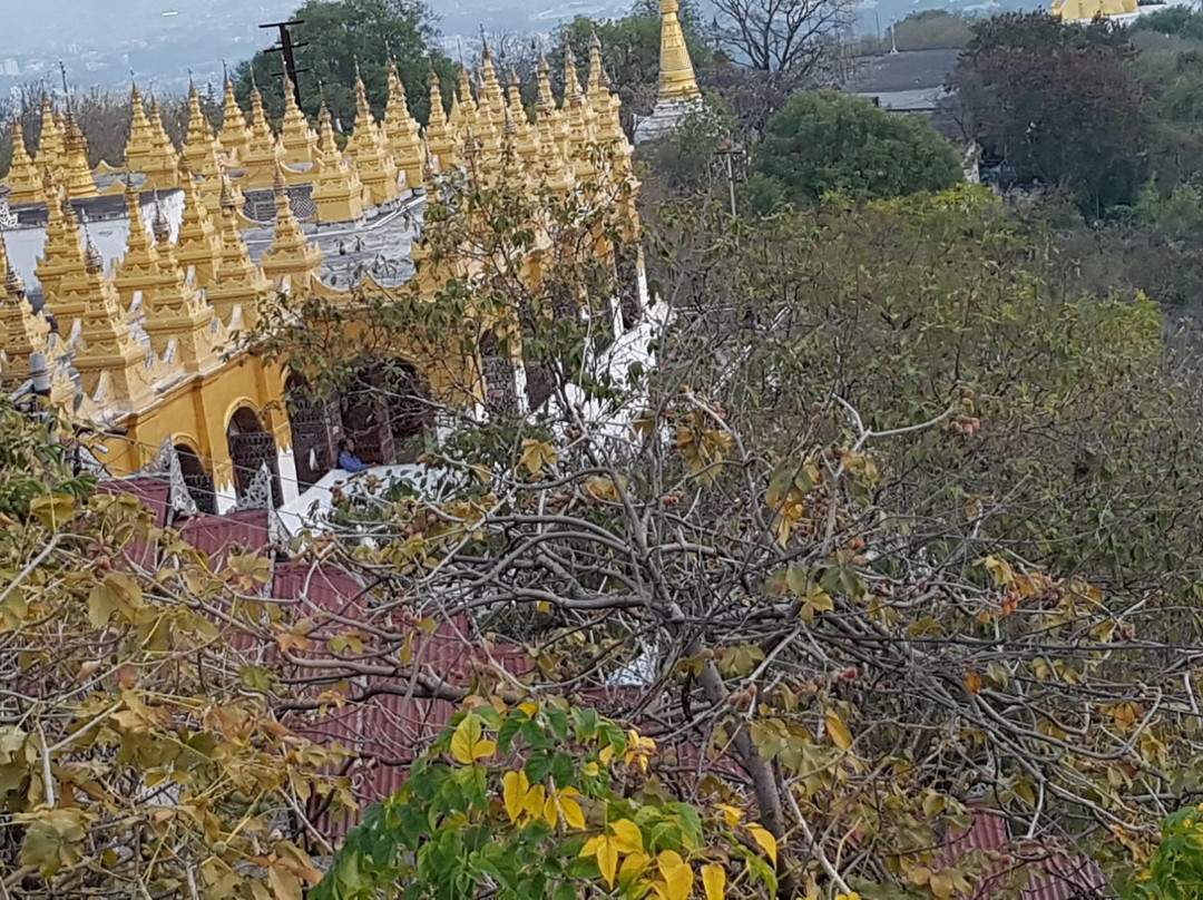Su Taung Pyi Pagoda景点图片
